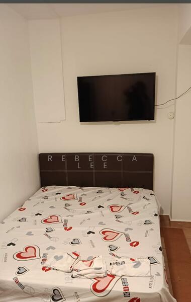 Pine Grove, 1A Pine Grove, Room Rental, 300 sqft, Condominium For Rent, by Rebecca Lee, 25572930 - Bedroom - PropertyGuru.com.sg