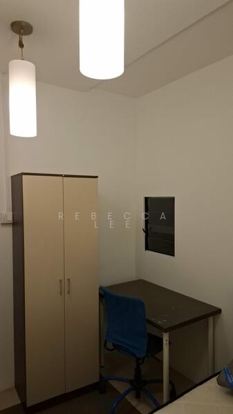 Pine Grove, 1A Pine Grove, Room Rental, 300 sqft, Condominium For Rent, by Rebecca Lee, 25572930 - Study - PropertyGuru.com.sg