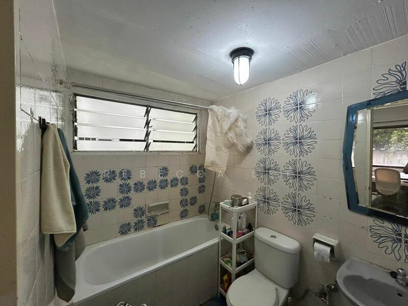 Pine Grove, 1A Pine Grove, Room Rental, 300 sqft, Condominium For Rent, by Rebecca Lee, 25572930 - Bathroom - PropertyGuru.com.sg
