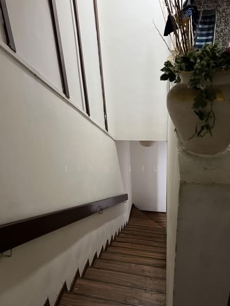 1019 Upper Serangoon Road, 1019 Upper Serangoon Road, 2 Bedrooms, 800 sqft, Walk-up Apartment For Rent, by Lisa Liu, 25572977 - PropertyGuru.com.sg