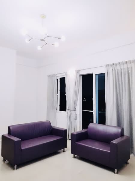 KJ Mansion, 7 Rosyth Road, 3 Bedrooms, 1,561 sqft, Apartment For Sale, by Ice Tham, 25573113 - Living Room - PropertyGuru.com.sg
