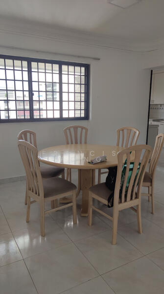 256 Tampines Street 21, 256 Tampines Street 21, Pasir Ris / Tampines, 3 Bedrooms, 1,302 sqft, HDB Flat For Rent, by Francis Wong, 25573143 - Dining Room - PropertyGuru.com.sg