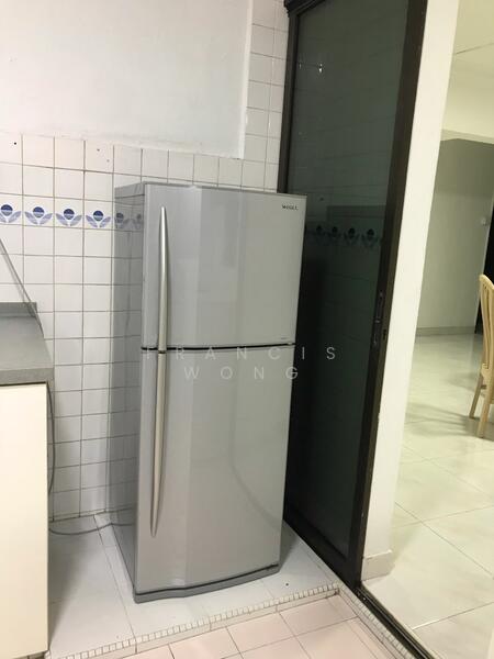 256 Tampines Street 21, 256 Tampines Street 21, Pasir Ris / Tampines, 3 Bedrooms, 1,302 sqft, HDB Flat For Rent, by Francis Wong, 25573143 - Kitchen - PropertyGuru.com.sg