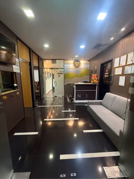 Ubi Techpark, 10 Ubi Crescent, 2,750 sqft, Light Industrial (B1) For Rent, by Kamani Jethnani, 25573201 - CommercialGuru.com.sg