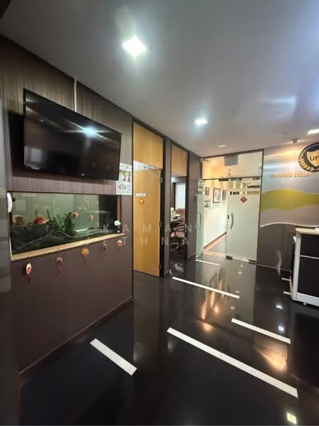 Ubi Techpark, 10 Ubi Crescent, 1,700 sqft, Light Industrial (B1) For Rent, by Kamani Jethnani, 25573202 - CommercialGuru.com.sg