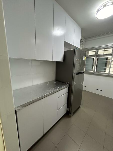 Kitchen - Upper and Lower cabinet