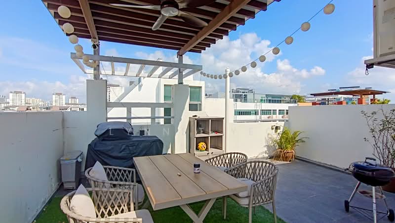 Everitt Green, 9 Everitt Road North, 4 Bedrooms, 2,627 sqft, Condominium For Rent, by Lynnet Yeo, 25574514 - Balcony - PropertyGuru.com.sg