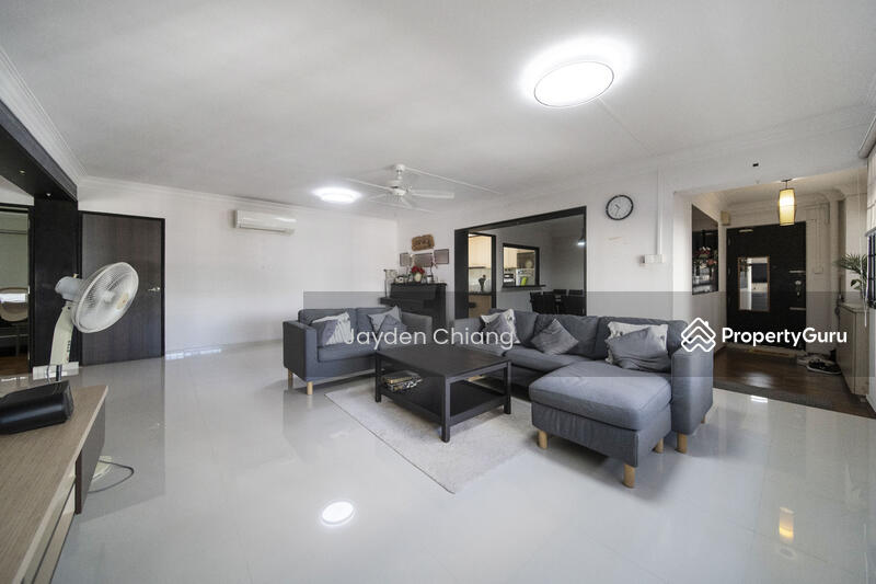For Sale - 221 Pasir Ris Street 21