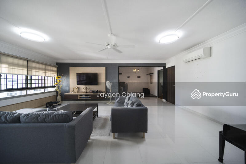 For Sale - 221 Pasir Ris Street 21