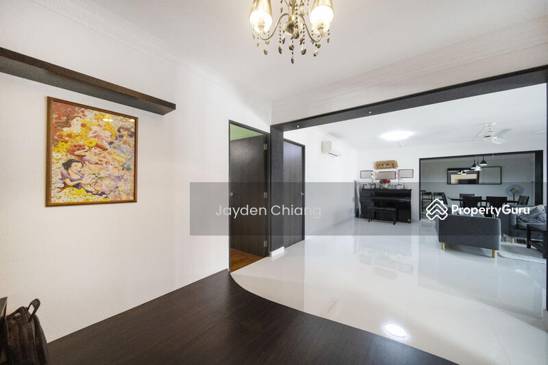 For Sale - 221 Pasir Ris Street 21