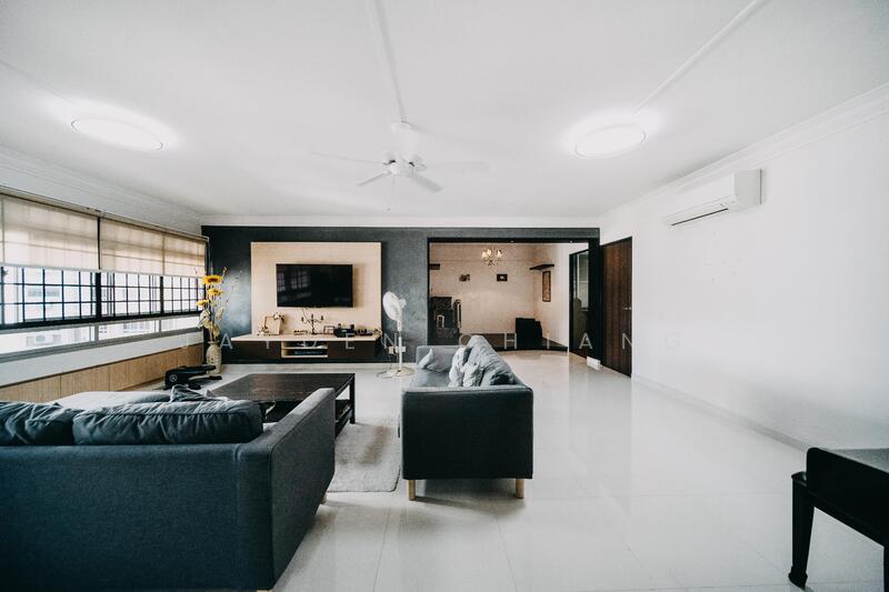 For Sale - 221 Pasir Ris Street 21