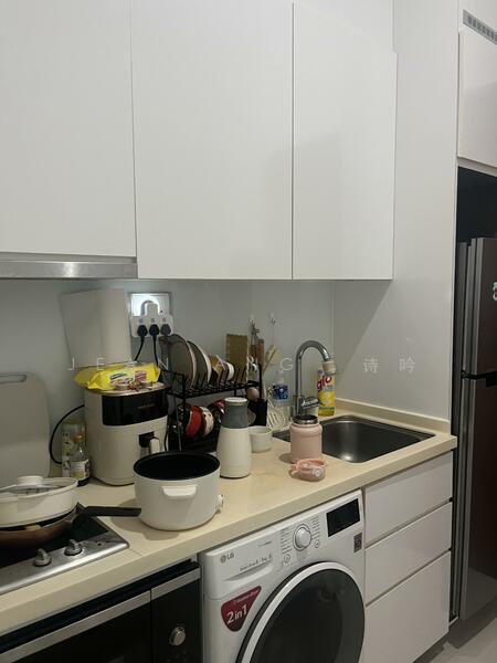 For Sale - 8 Farrer Suites