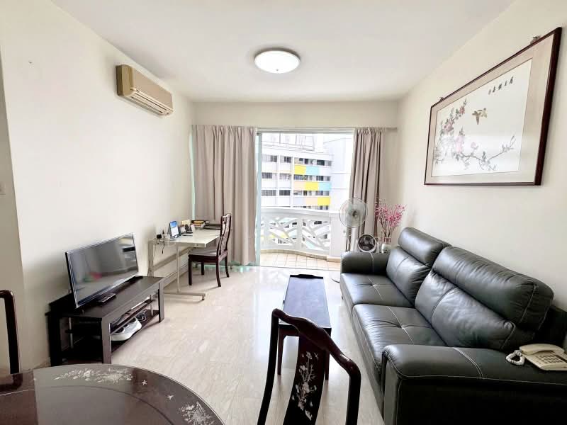 Guilin View, 26 Bukit Batok Street 52, 2 Bedrooms, 861 sqft, Condominium For Sale, by Derek Ong, 25574925 - Living Room - PropertyGuru.com.sg
