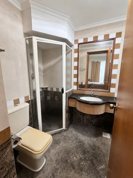 Guilin View, 26 Bukit Batok Street 52, 2 Bedrooms, 861 sqft, Condominium For Sale, by Derek Ong, 25574925 - Bathroom - PropertyGuru.com.sg