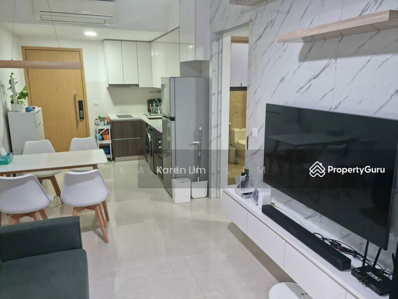 La Fiesta, 58 Sengkang Square, 1 Bedroom, 452 sqft, Condominium For Rent, by Karen Lim, 25575003 - Living Room - PropertyGuru.com.sg