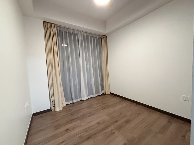 Lake Grande Condominium For Sale at S$ 1,250,000 | PropertyGuru Singapore