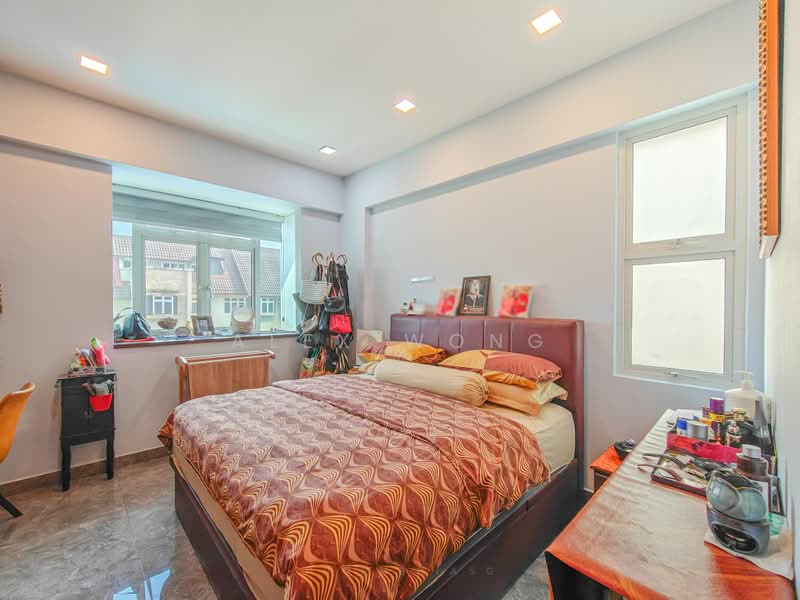 Forest Hills Condo, 31 Transit Road, 3 Bedrooms, 1,163 sqft, Condominium For Sale, by Alex Wong, 25575019 - Bedroom - PropertyGuru.com.sg