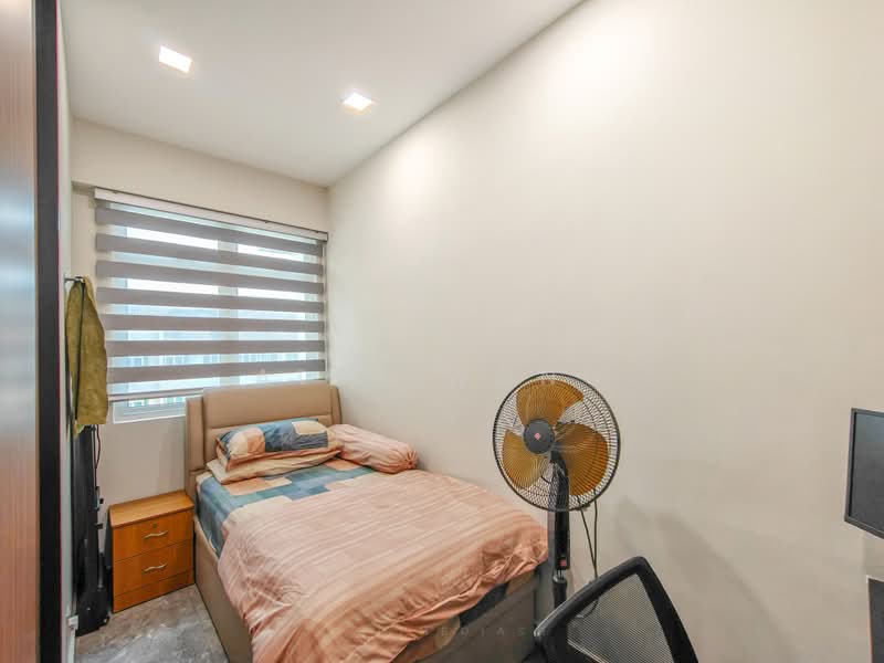 Forest Hills Condo, 31 Transit Road, 3 Bedrooms, 1,163 sqft, Condominium For Sale, by Alex Wong, 25575019 - Bedroom - PropertyGuru.com.sg