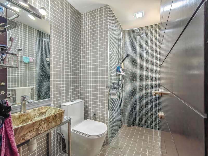 Forest Hills Condo, 31 Transit Road, 3 Bedrooms, 1,163 sqft, Condominium For Sale, by Alex Wong, 25575019 - Bathroom - PropertyGuru.com.sg