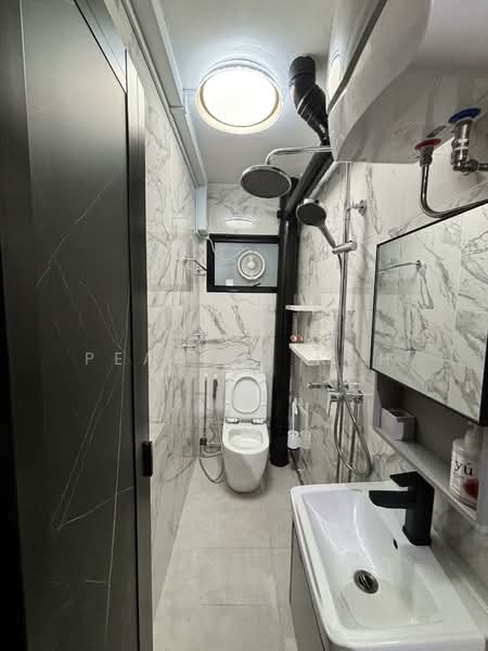 420 Pasir Ris Drive 6, 420 Pasir Ris Drive 6, Studio, 300 sqft, HDB Flat For Rent, by Pearlyn Koh, 25575147 - Bathroom - PropertyGuru.com.sg