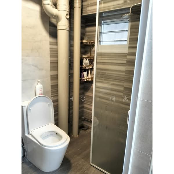 245 Compassvale Road, 245 Compassvale Road, Room Rental, 128 sqft, HDB Flat For Rent, by Kay HO  何杰彬, 25575350 - Bathroom - PropertyGuru.com.sg