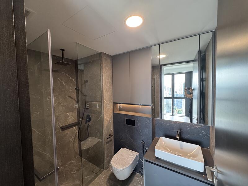 Irwell Hill Residences, 6 Irwell Hill, 2 Bedrooms, 657 sqft, Condominium For Rent, by Helen Yau, 25575577 - Bathroom - PropertyGuru.com.sg