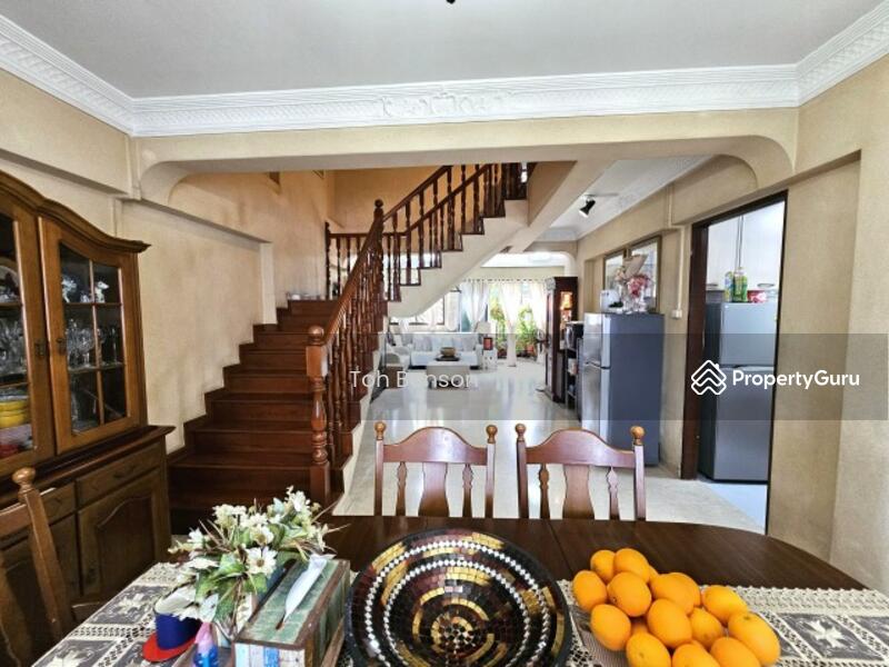 For Sale - 634 Hougang Avenue 8