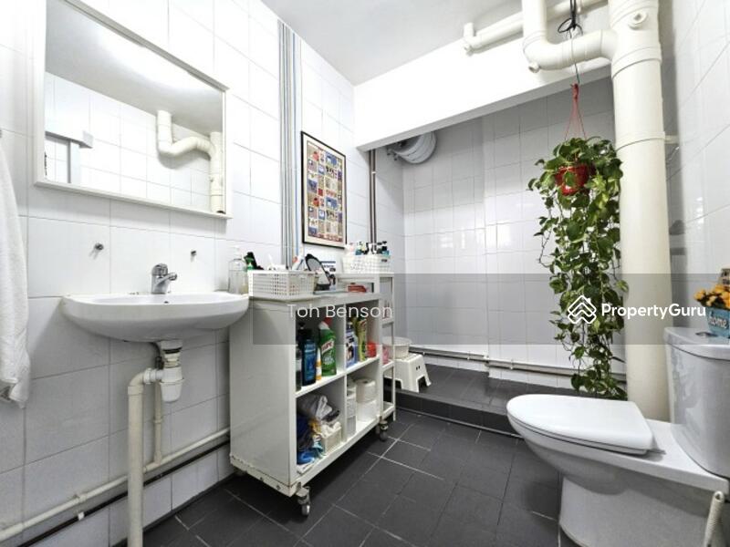 For Sale - 634 Hougang Avenue 8