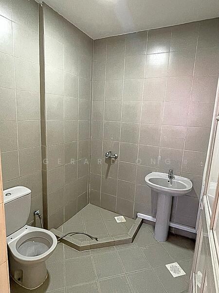 Kim Hoe Centre, 23 Kelantan Lane, 570 sqft, Office For Rent, by Gerard Ong, 25576089 - CommercialGuru.com.sg