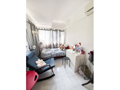 For Rent - Simon Plaza