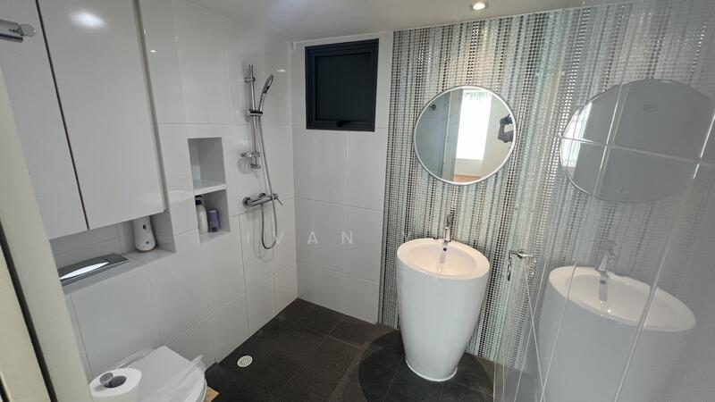 Pinnacle @ Duxton, 1 Cantonment Road, 3 Bedrooms, 1,001 sqft, HDB Flat For Rent, by Ivan Yu, 25576120 - Bathroom - PropertyGuru.com.sg