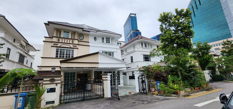 Gentle Villas, Gentle Drive, 5 Bedrooms, 3,200 sqft, Semi-Detached House For Rent, by Megan Chua, 25576383 - PropertyGuru.com.sg