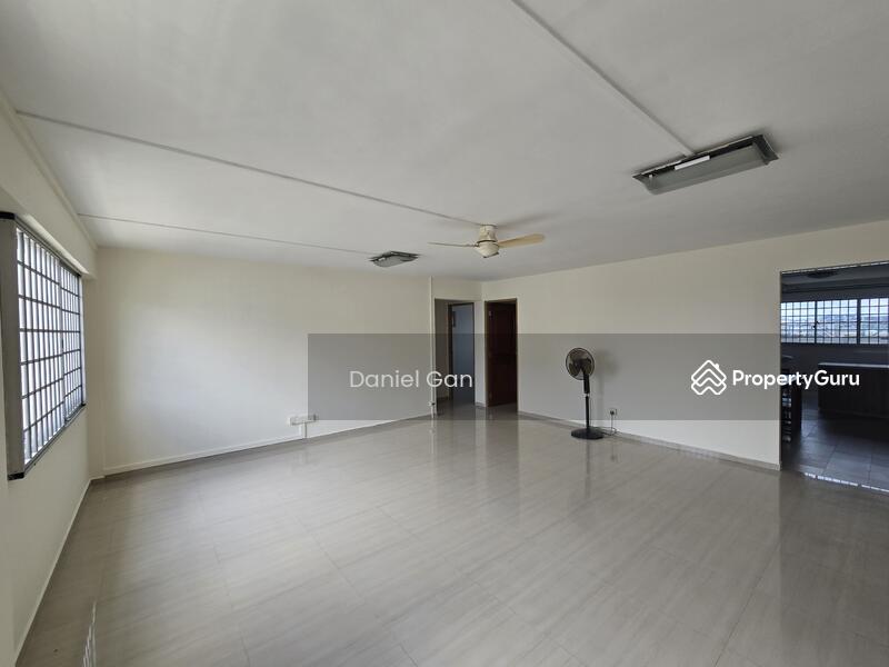 For Sale - 721 Yishun Street 71