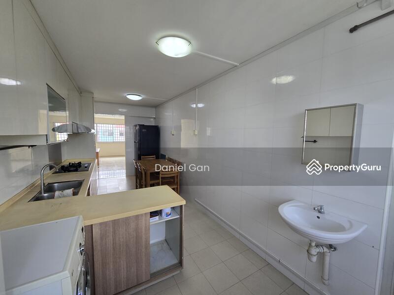 For Sale - 721 Yishun Street 71