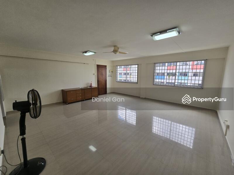 For Sale - 721 Yishun Street 71