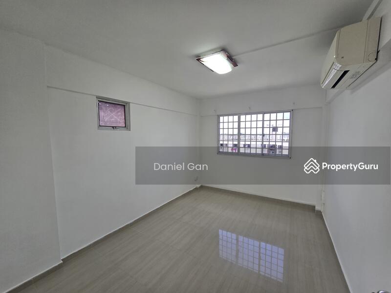 For Sale - 721 Yishun Street 71