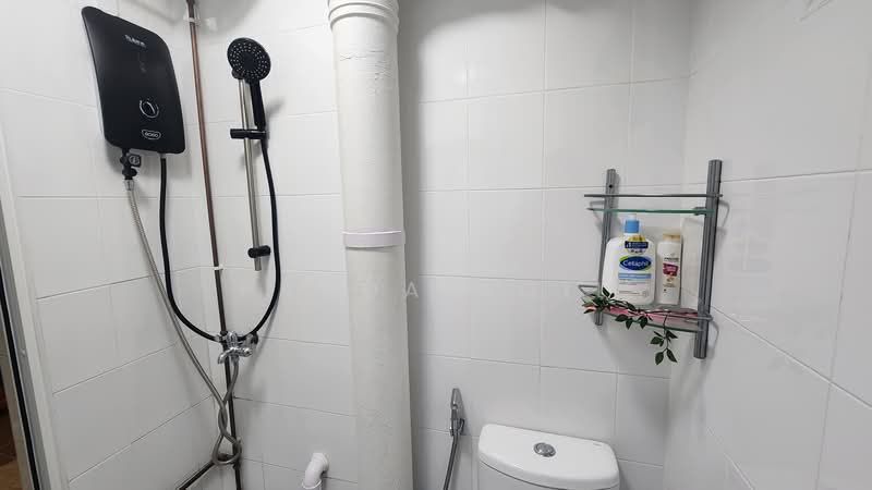 246 Tampines Street 21, 246 Tampines Street 21, Pasir Ris / Tampines, Room Rental, 100 sqft, HDB Flat For Rent, by Panda Aqil, 25576439 - PropertyGuru.com.sg