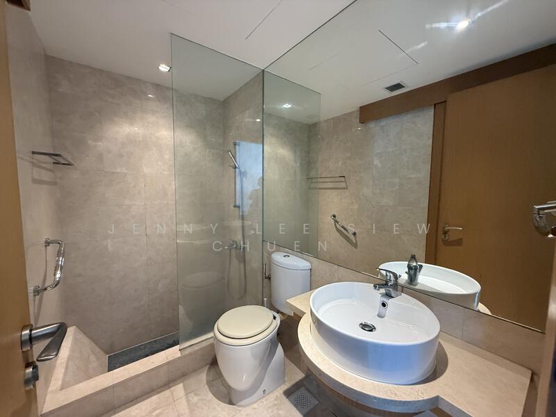 Icon, 10 Gopeng Street, 1 Bedroom, 581 sqft, Apartment For Rent, by Jenny Lee Siew Chuen, 25576851 - Bathroom - PropertyGuru.com.sg