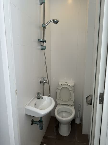 Meyer Residence, 3 Meyer Place, 2 Bedrooms, 1,066 sqft, Apartment For Rent, by Jane Ee, 25577077 - PropertyGuru.com.sg