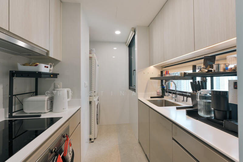 For Sale - The Clement Canopy