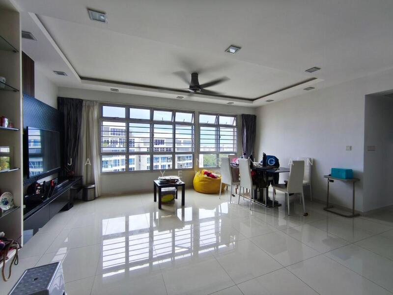 For Sale - 524A Tampines Central 7