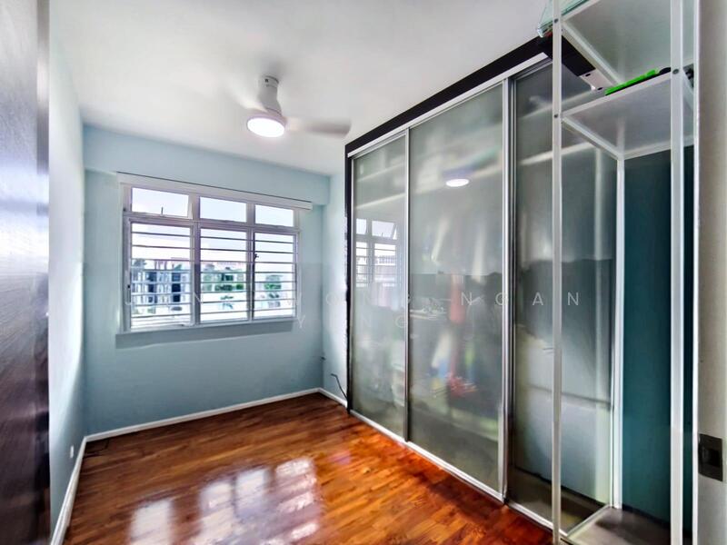 For Sale - 524A Tampines Central 7