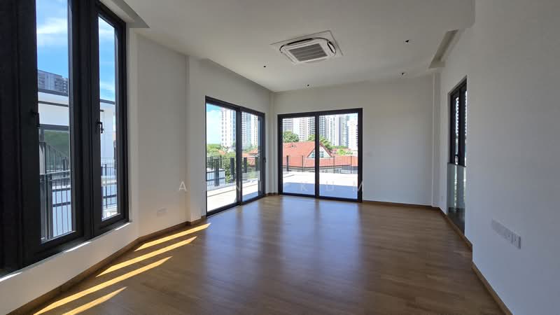 New luxury bungalow with lift and gorgeous pool Broadrick vicinity, Broadrick Road, 6 Bedrooms, 9,256 sqft, Detached House For Rent, by Anni Kum 甘岸霓, 25577332 - Living Room - PropertyGuru.com.sg