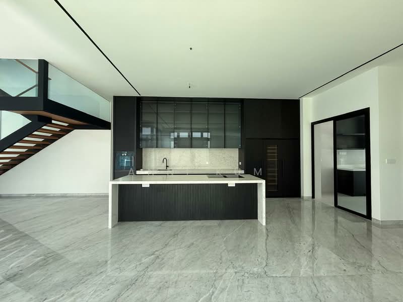 New luxury bungalow with lift and gorgeous pool Broadrick vicinity, Broadrick Road, 6 Bedrooms, 9,256 sqft, Detached House For Rent, by Anni Kum 甘岸霓, 25577332 - Kitchen - PropertyGuru.com.sg