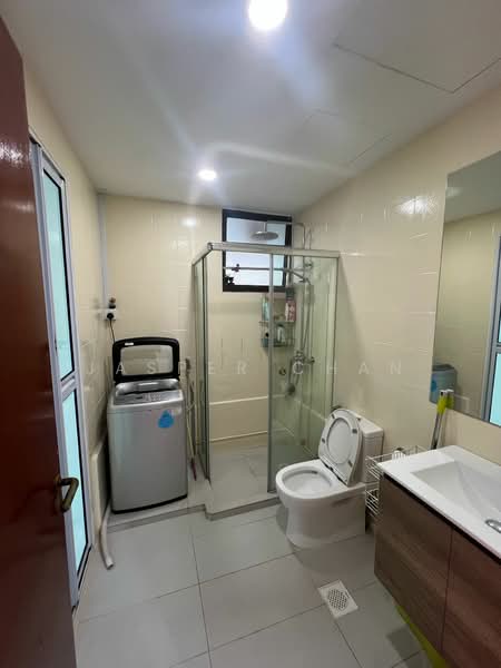 Parc Oasis, 39 Jurong East Avenue 1, Room Rental, 150 sqft, Condominium For Rent, by Jasper Chan, 25577364 - Bathroom - PropertyGuru.com.sg