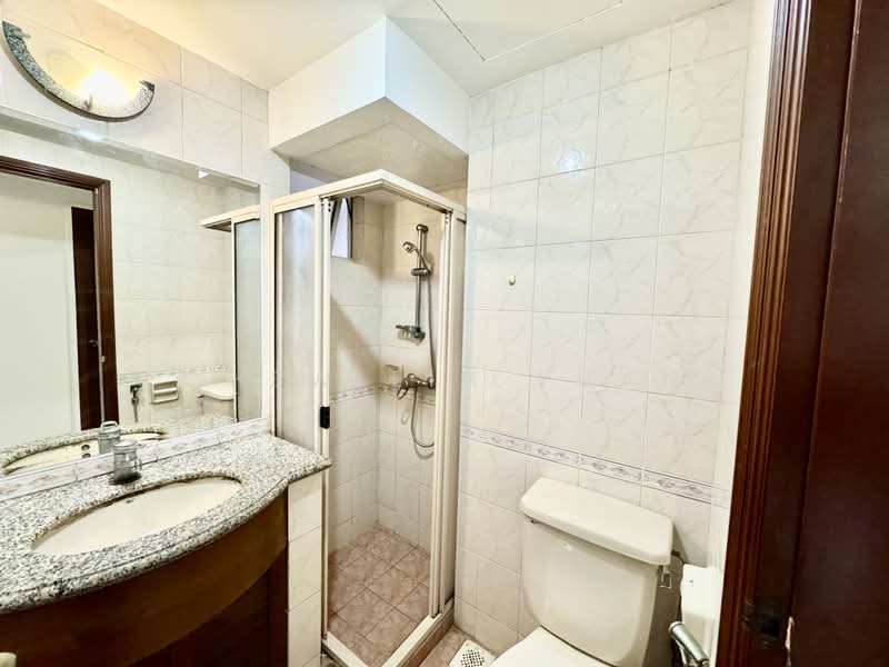 Castle Green, 481 Yio Chu Kang Road, Room Rental, 200 sqft, Condominium For Rent, by Chew Lih Yuan, 25577601 - PropertyGuru.com.sg