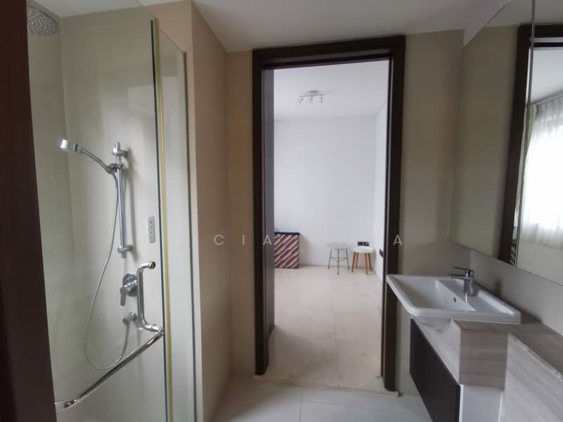 Robinson Suites, 50 Robinson Road, 2 Bedrooms, 603 sqft, Condominium For Rent, by Alicia Chua, 25577658 - Bathroom - PropertyGuru.com.sg