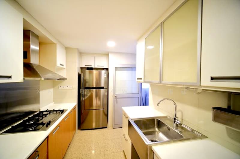 Blue Horizon, 21 West Coast Crescent, 3 Bedrooms, 1,152 sqft, Condominium For Rent, by Xavier Aw (欧伟廷), 25578177 - Kitchen - PropertyGuru.com.sg
