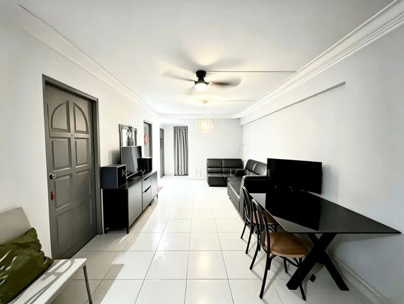 101 Yishun Avenue 5, 101 Yishun Avenue 5, Room Rental, 200 sqft, HDB Flat For Rent, by Kyean Lim, 25578320 - Living Room - PropertyGuru.com.sg