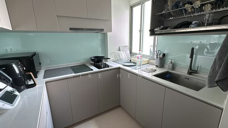 Whitewater, 25 Pasir Ris Street 72, Room Rental, 1,195 sqft, Executive Condominium For Rent, by Mike Heng, 25578617 - Kitchen - PropertyGuru.com.sg